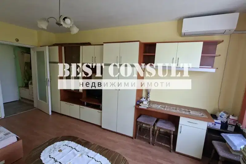 One-room apartment in Ruse, Vazrazhdane, renovated and furnished