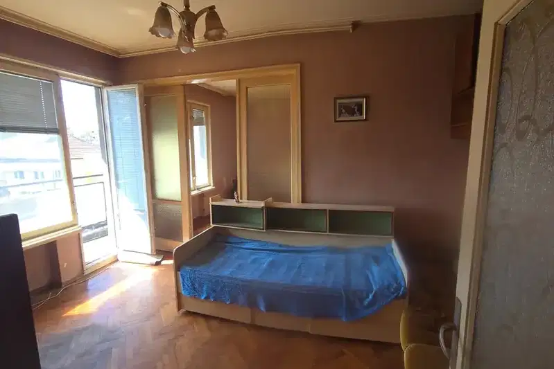 Two-room apartment in Ruse, Zdravec with south aspect