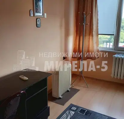 Photo 2 — Two-room apartment in Ruse, Zdravec with glazed terrace