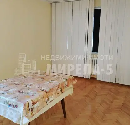 Photo 4 — Two-room apartment in Ruse, Zdravec with glazed terrace