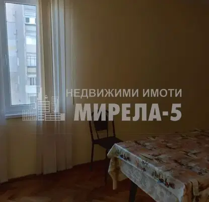 Photo 5 — Two-room apartment in Ruse, Zdravec with glazed terrace