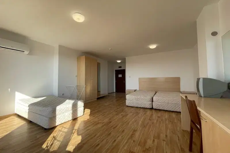 One-room apartment 54 sq m in Kosharitsa village with large terrace