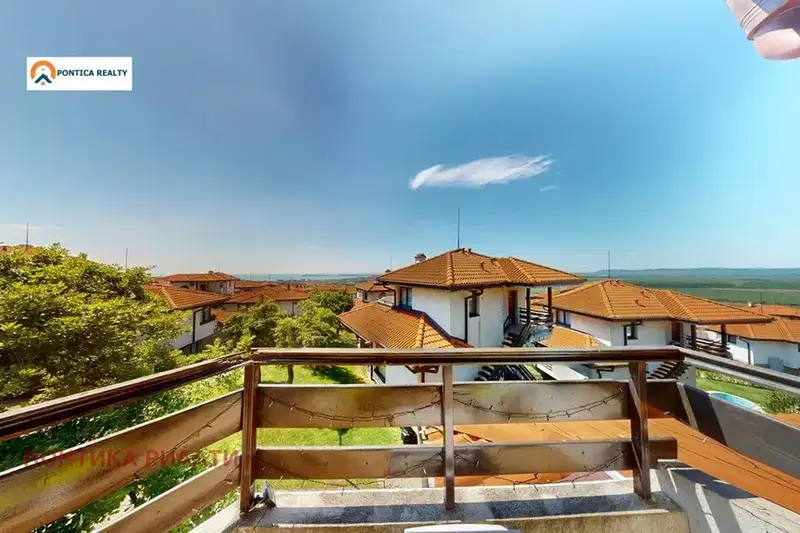 Two-room apartment in Kosharitsa village with sea view