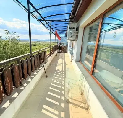 Photo 2 — 3-bedroom apartment in Burgas, Kosharica