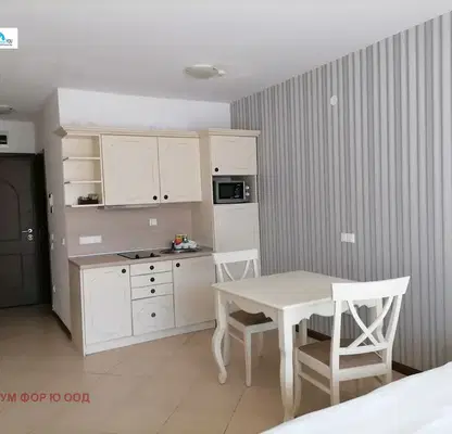 Снимка 3 — Едностаен апартамент в с. Лозенец с тераса в Oasis Resort