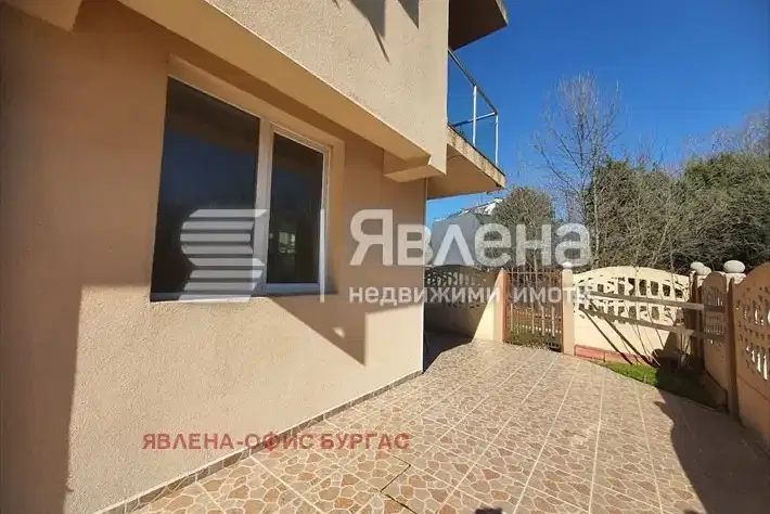 Studio apartment in Lozenets village near the beach