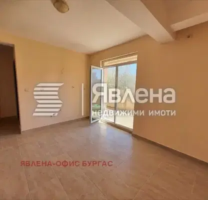 Photo 3 — Studio apartment in Lozenets village with courtyard access