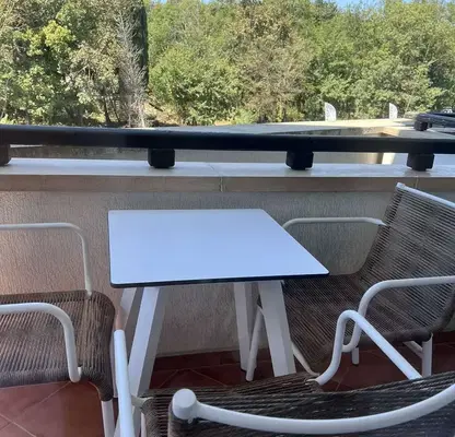 Снимка 3 — Двустаен апартамент в с. Лозенец с тераса в Oasis Resort
