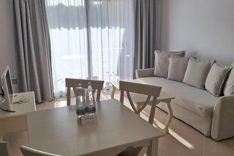 Two-room apartment in Lozenets village with terrace in Oasis Resort