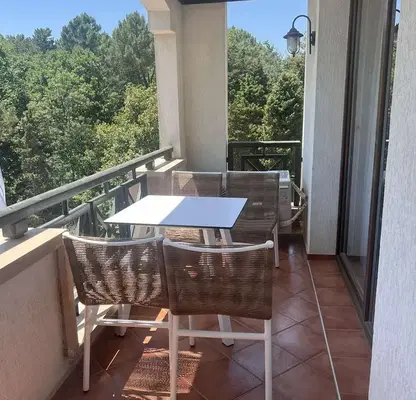 Снимка 2 — Двустаен апартамент с тераса в с. Лозенец, Oasis Resort