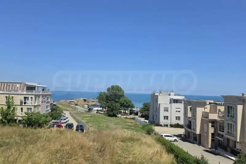 Двустаен апартамент с морска гледка в с. Лозенец