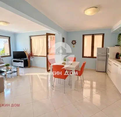 Photo 2 — 4-bedroom apartment in Burgas, Ravda