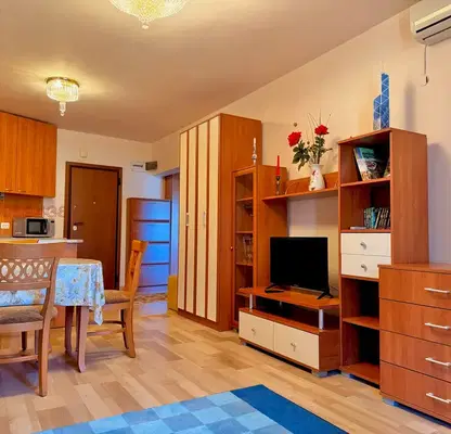 Photo 5 — Two-room apartment in Polenitsa with panoramic view