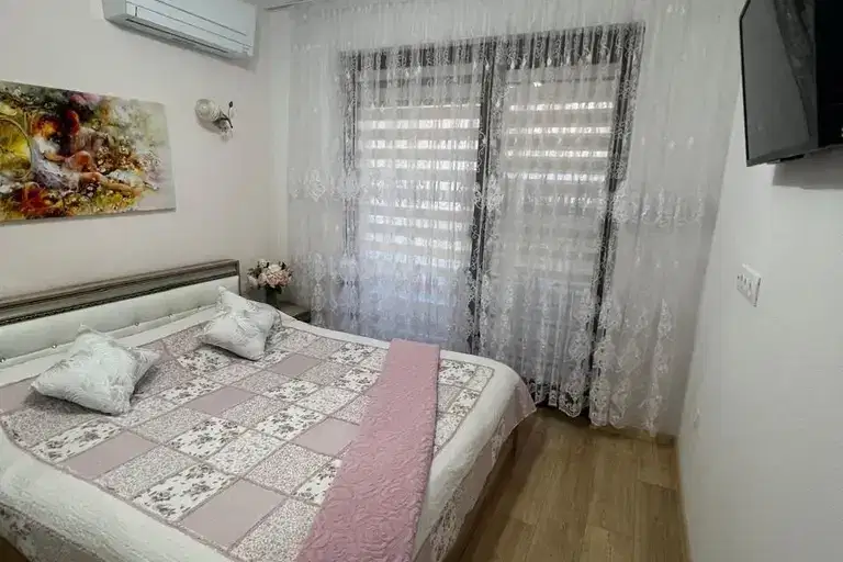 4-bedroom apartment in Blagoevgrad, Sandanski