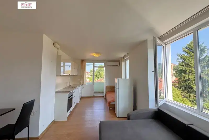 Two-room apartment in the center of Sevlievo with terrace