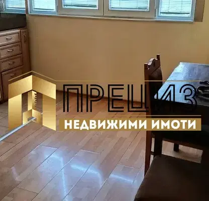 Photo 2 — Three-room apartment in Shumen, Bolnitsata with terrace