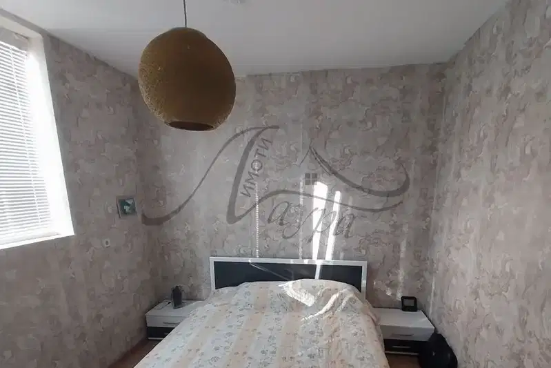 Two-room apartment with glazed terrace in Shumen, Bolnitsata