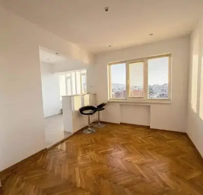Photo 5 — Three-room apartment with south aspect in the centre of Shumen