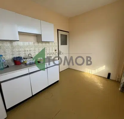 Снимка 3 — Едностаен апартамент в Добруджански, Шумен с голяма тераса