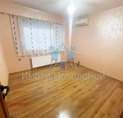 Снимка 4 — Двустаен апартамент в Добруджански, Шумен с подобрения