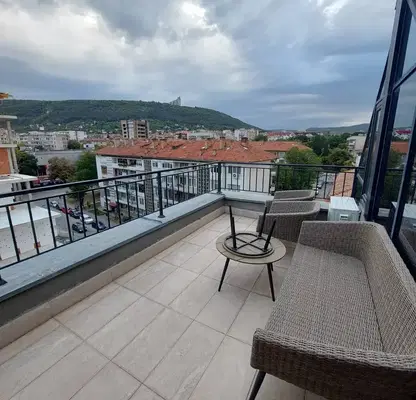Photo 4 — 4-bedroom apartment in Shumen, Dobrudjanski