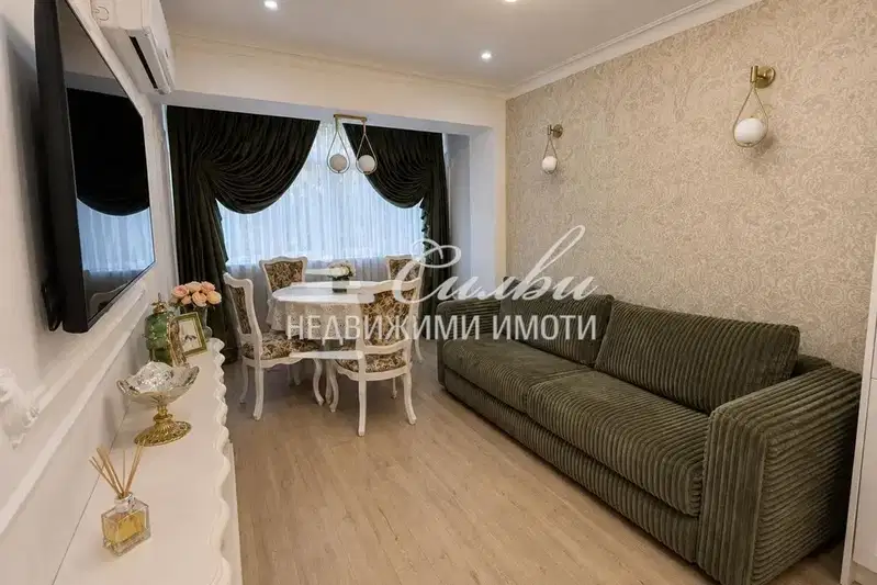 Three-room apartment in Shumen, Kherson with full renovation