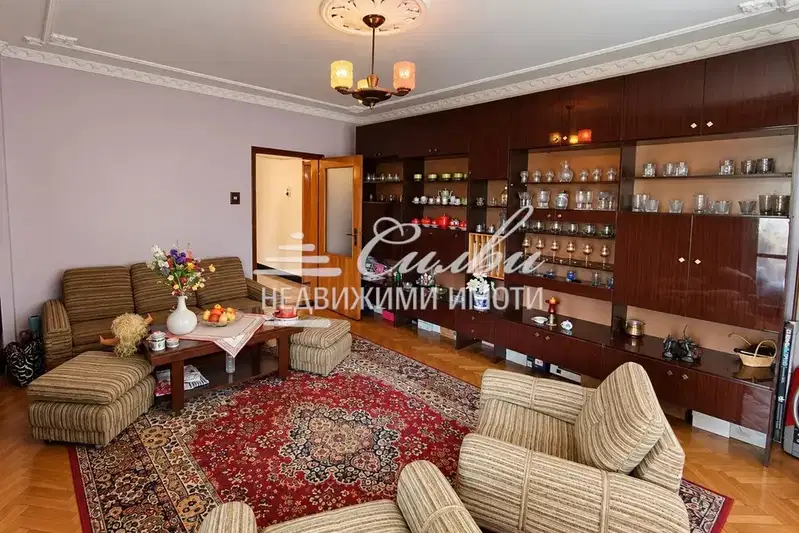 4-bedroom apartment in Shumen, Herson