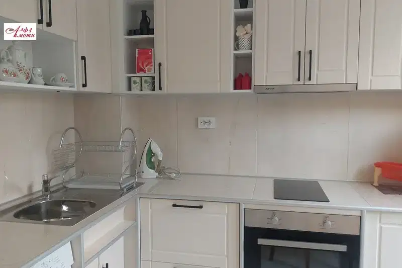 Two-room apartment in Shumen, Herson district with parking