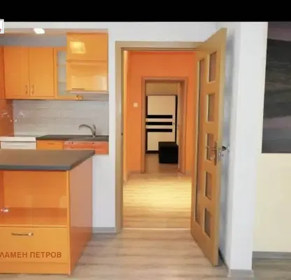 Photo 3 — Spacious 3-room apartment with parking space in the center of Shumen
