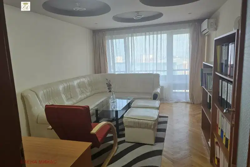 3-bedroom apartment in Shumen, Trakiya