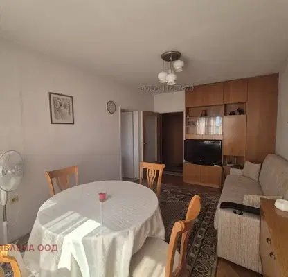 Photo 2 — 3-bedroom apartment in Sliven, Centyr