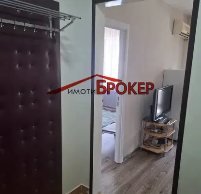 Снимка 4 — Гарсониера с тераса в Център, Сливен