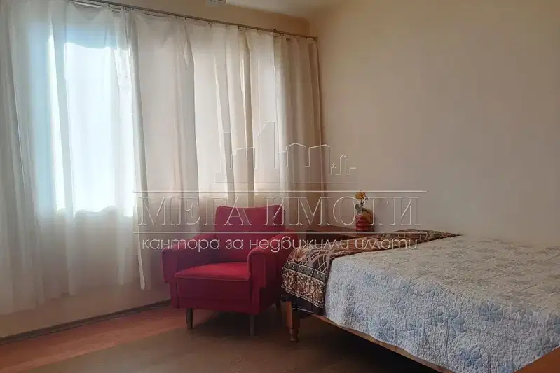 Two-room apartment with terrace in Kolyu Ficheto, Sliven