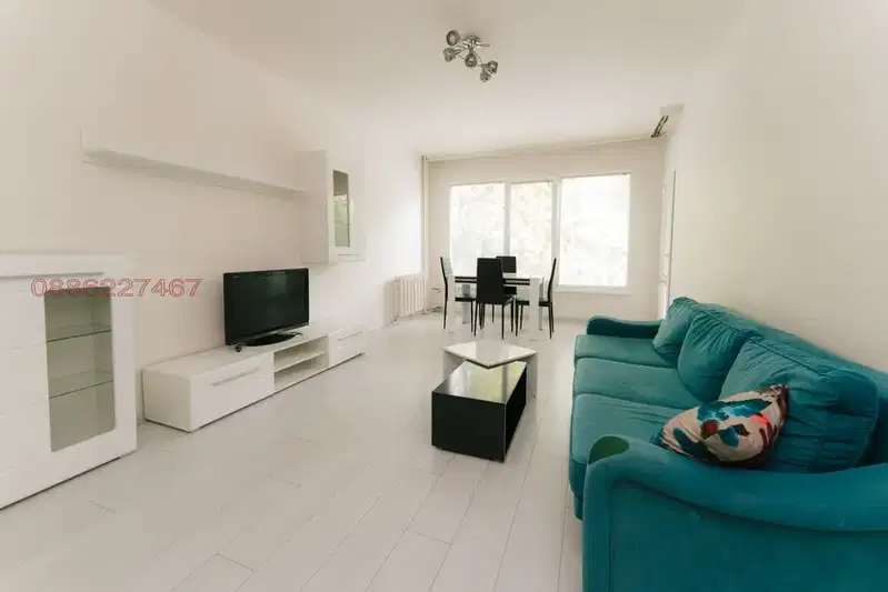 Spacious 3-room apartment in Banishora with two terraces