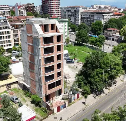 Снимка 4 — Тристаен апартамент в Банишора с тераса и асансьор