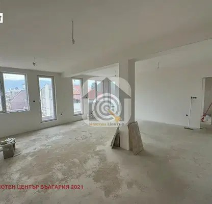 Photo 2 — 4-bedroom apartment in Sofia, Banishora
