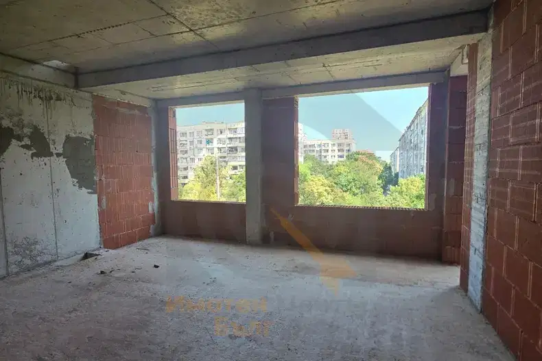 4-bedroom apartment in Sofia, Banishora