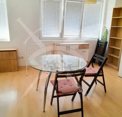 Photo 2 — One-room apartment in Banishora with parking space