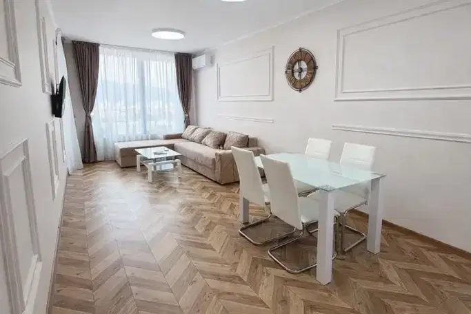 Two-room apartment with terrace in Banishora, Sofia