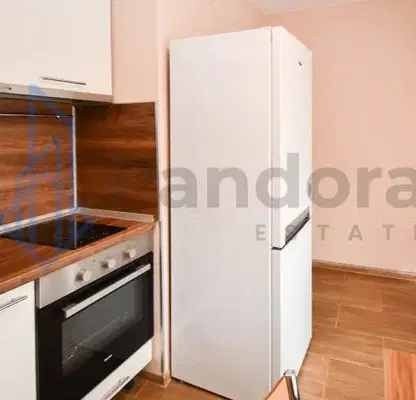 Снимка 2 — Двустаен апартамент 80 кв.м. в Банишора с югоизточно изложение