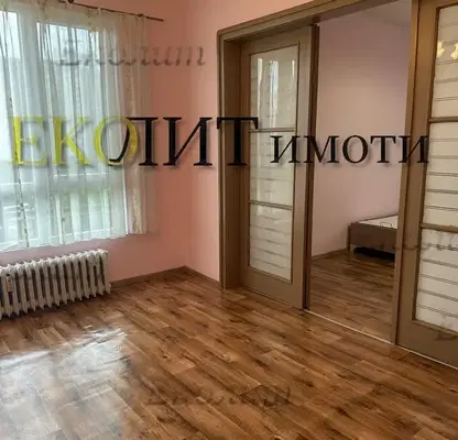 Снимка 3 — Тристаен апартамент с панорамна тераса в Банишора, София