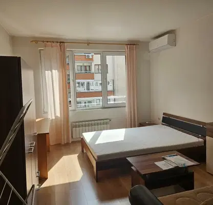 Photo 2 — One-room apartment in Belite Brezi with elevator and access control