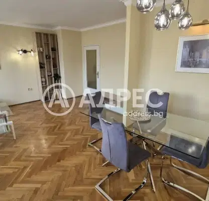 Снимка 3 — Тристаен апартамент с панорамна гледка в Белите брези, София