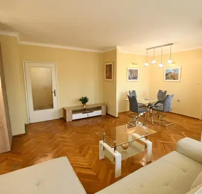 Photo 2 — Spacious 3-room apartment with panoramic view in Belite Brezi