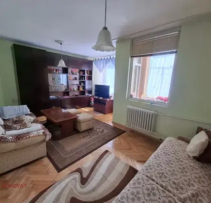 Photo 2 — Spacious 3-room apartment in Benkovski with southwest aspect