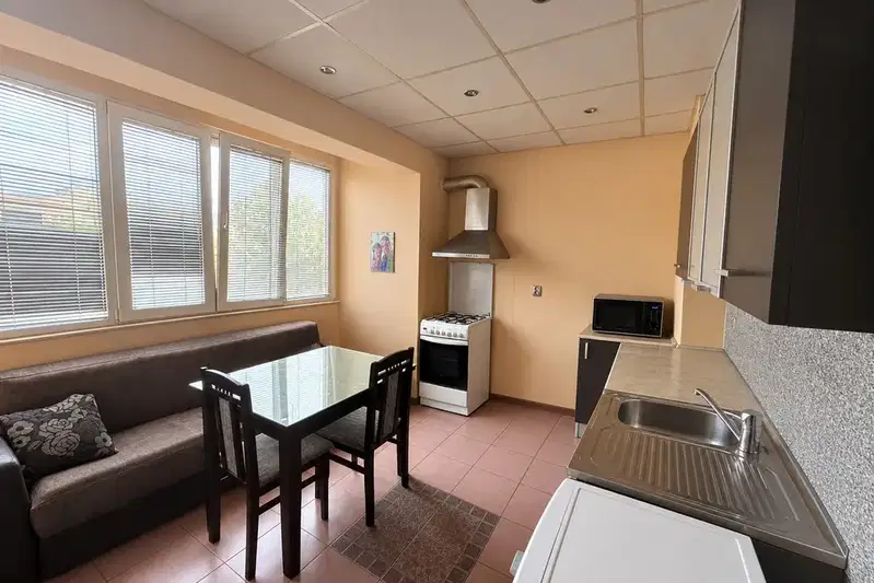 3-bedroom apartment in Sofia, Botunec