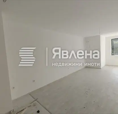 Photo 2 — Spacious 2-room apartment in Center, Sofia with balcony