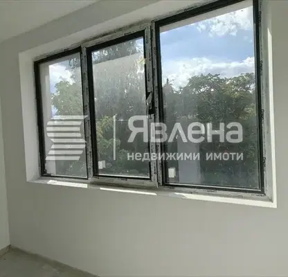 Photo 4 — Spacious 2-room apartment in Center, Sofia with balcony