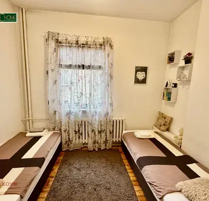 Снимка 4 — Двустаен апартамент в Център, София с гледка към вътрешен двор
