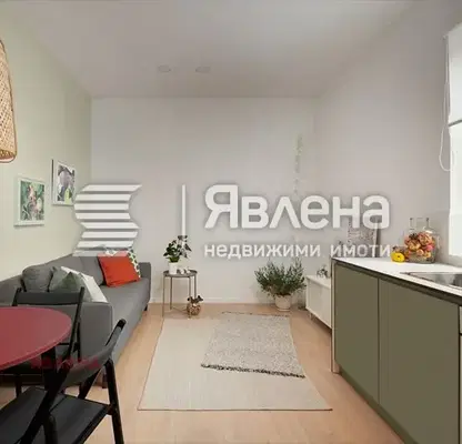 Снимка 5 — Двустаен апартамент с двор в Центъра на София